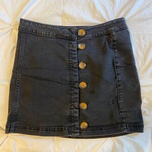FREE PEOPLE Denim Button-Front Mini Skirt in Black 90’s style Grunge